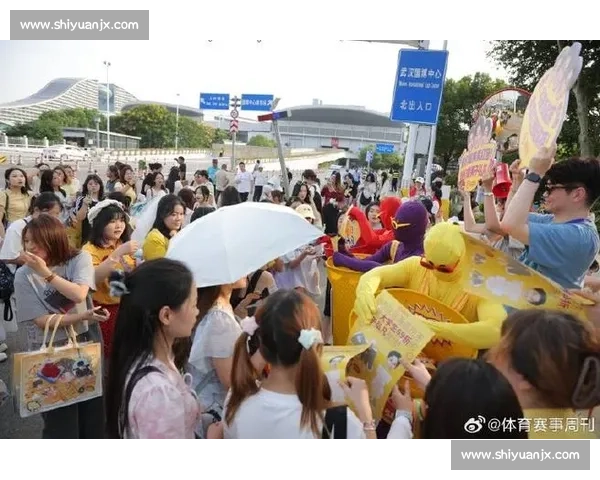 黄子弘凡粉丝随舞爆梗：抽象喜剧现场笑翻全网